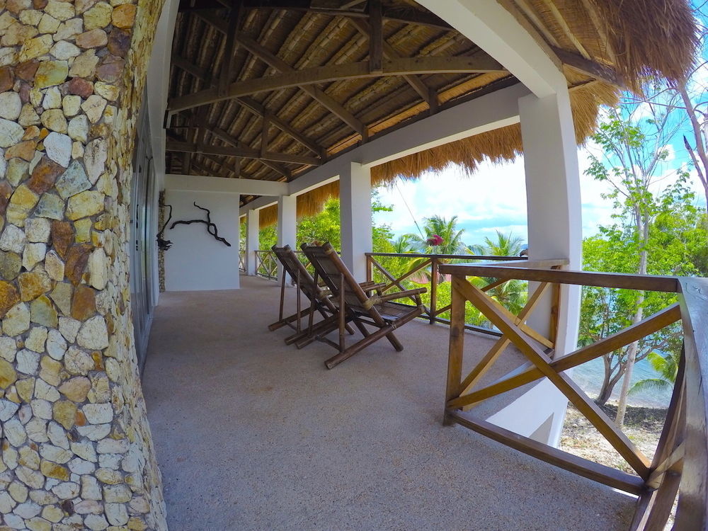 Chindonan Dive And Beach Resort Корон Экстерьер фото